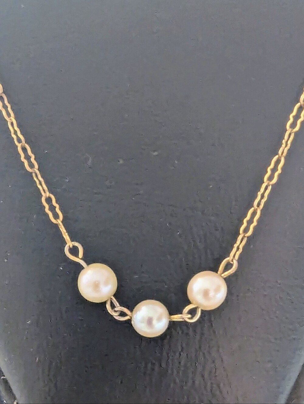 Deltah Vintage 1/20 12KT GF Dainty Triple Pearl Minimalist Necklace + FREE GIFT